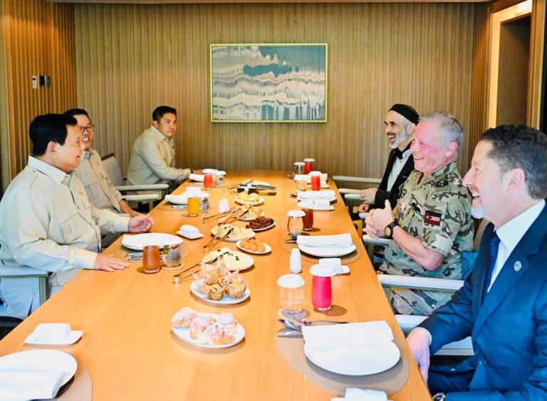 Prabowo Sambut Pagi dengan Sarapan Bersama Raja Abdullah II